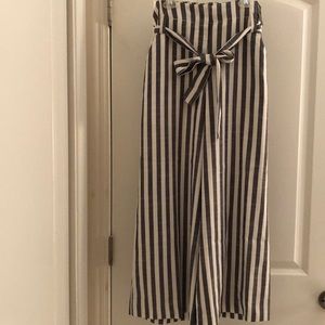 Women’s wide leg pant